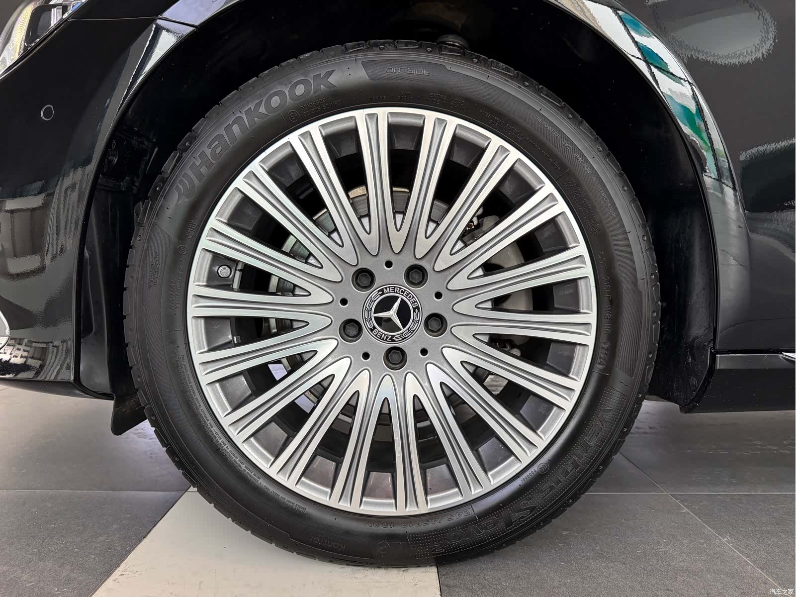 Mercedes-Benz E-Class, 2021 19