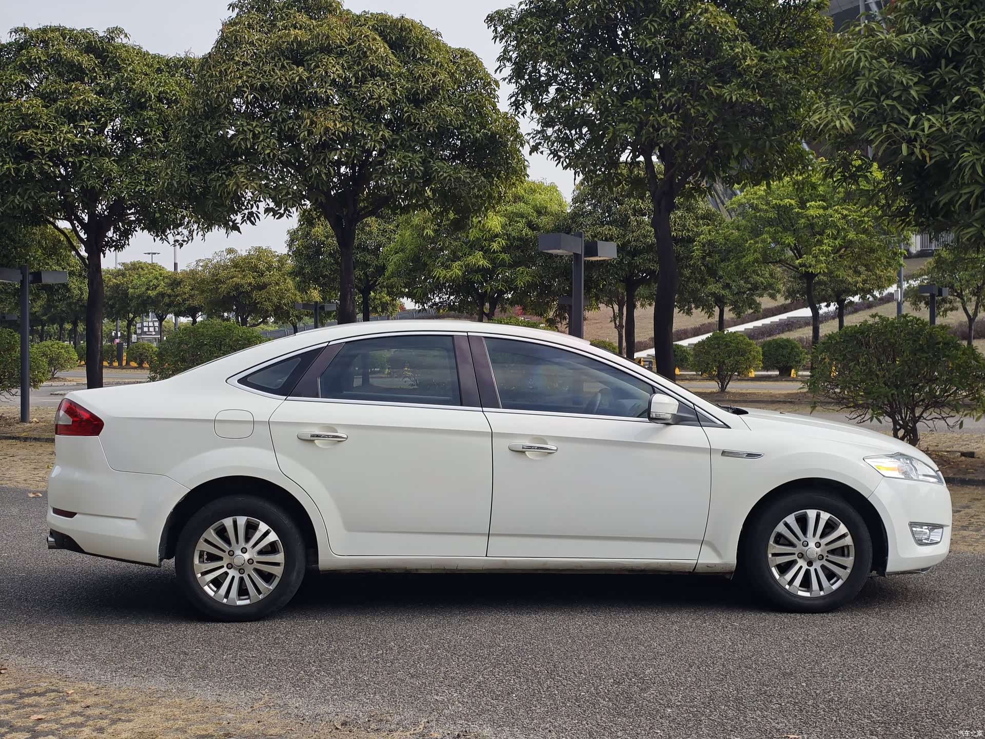 Ford Mondeo, 2011 все фото