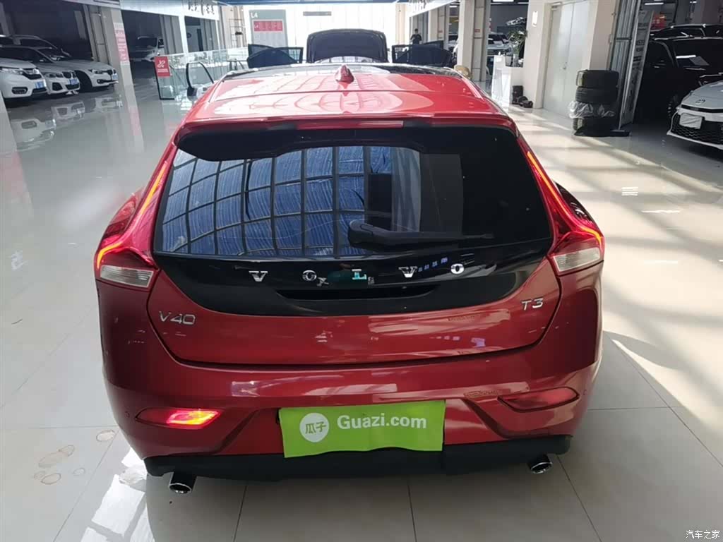 Volvo V40, 2019 6