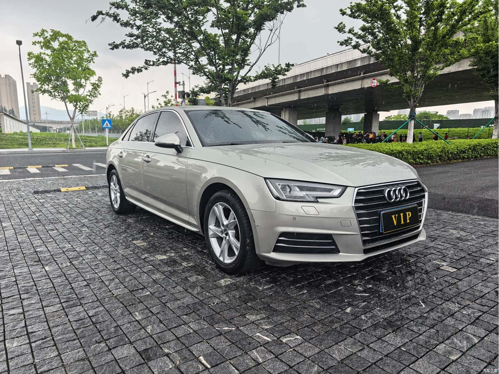 Audi A4L, 2018 3