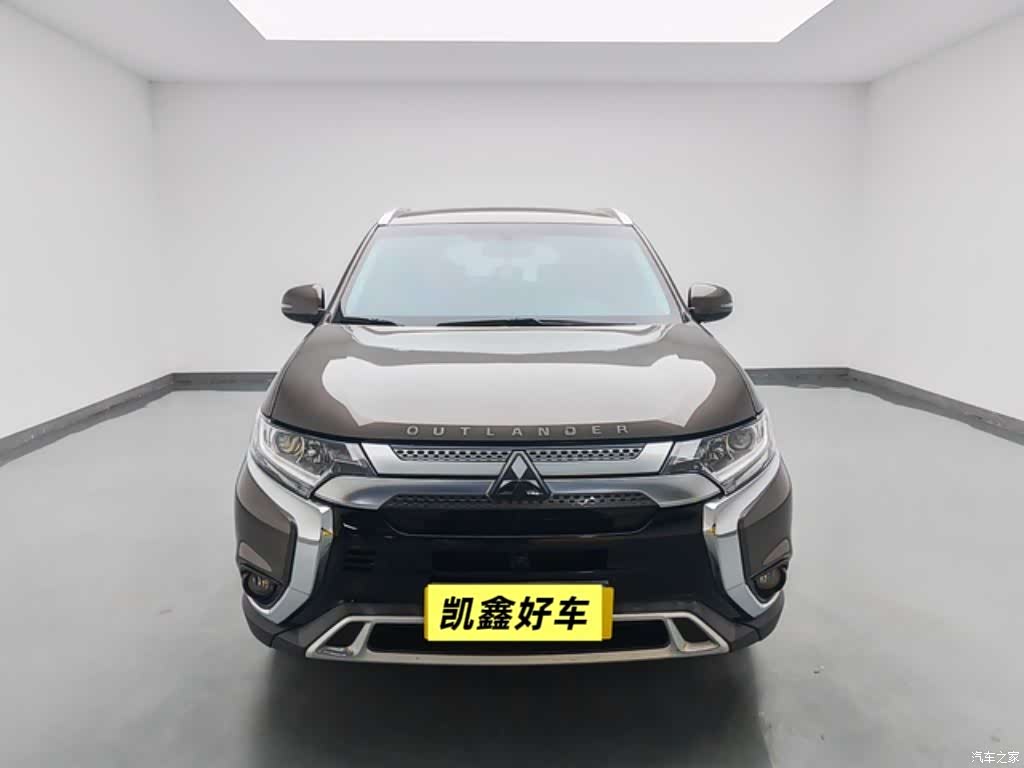 Mitsubishi Outlander, 2020 2