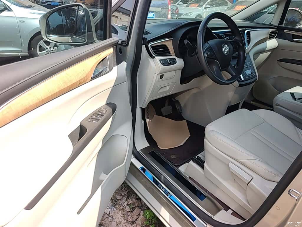 Buick GL8, 2018 16
