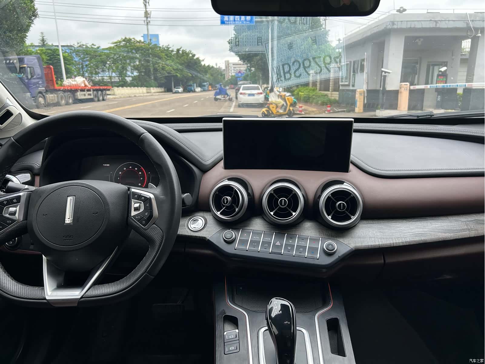 WEY VV7, 2019 6