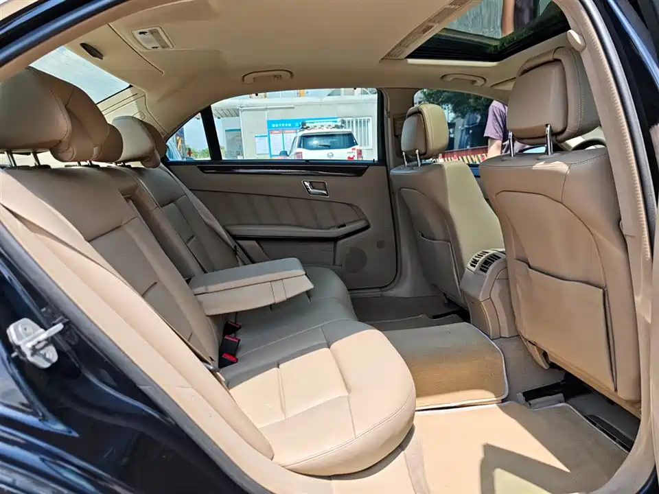 Mercedes-Benz E-class Mercedes-Benz E-class