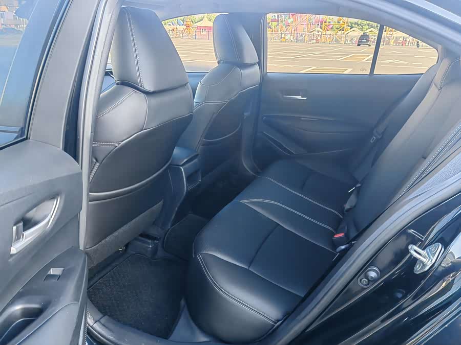 Toyota Corolla 2022, фото 12