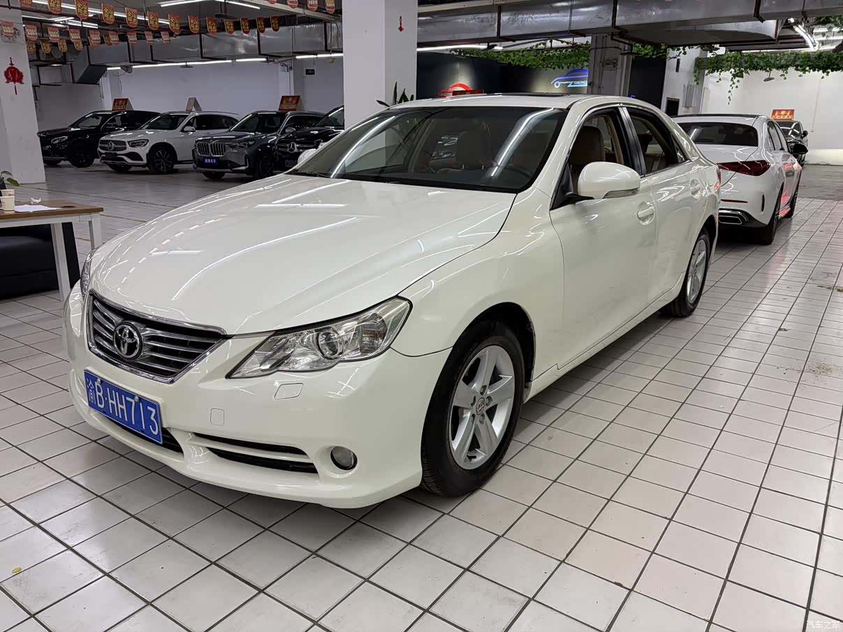 Toyota 2.5V, 2012 4