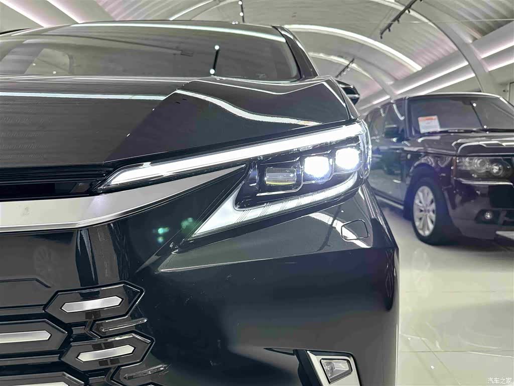 Lexus LM, 2026 37
