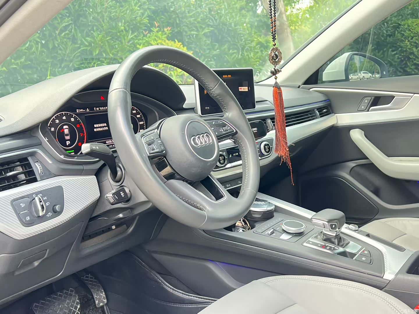 Audi A4L, 2017 6
