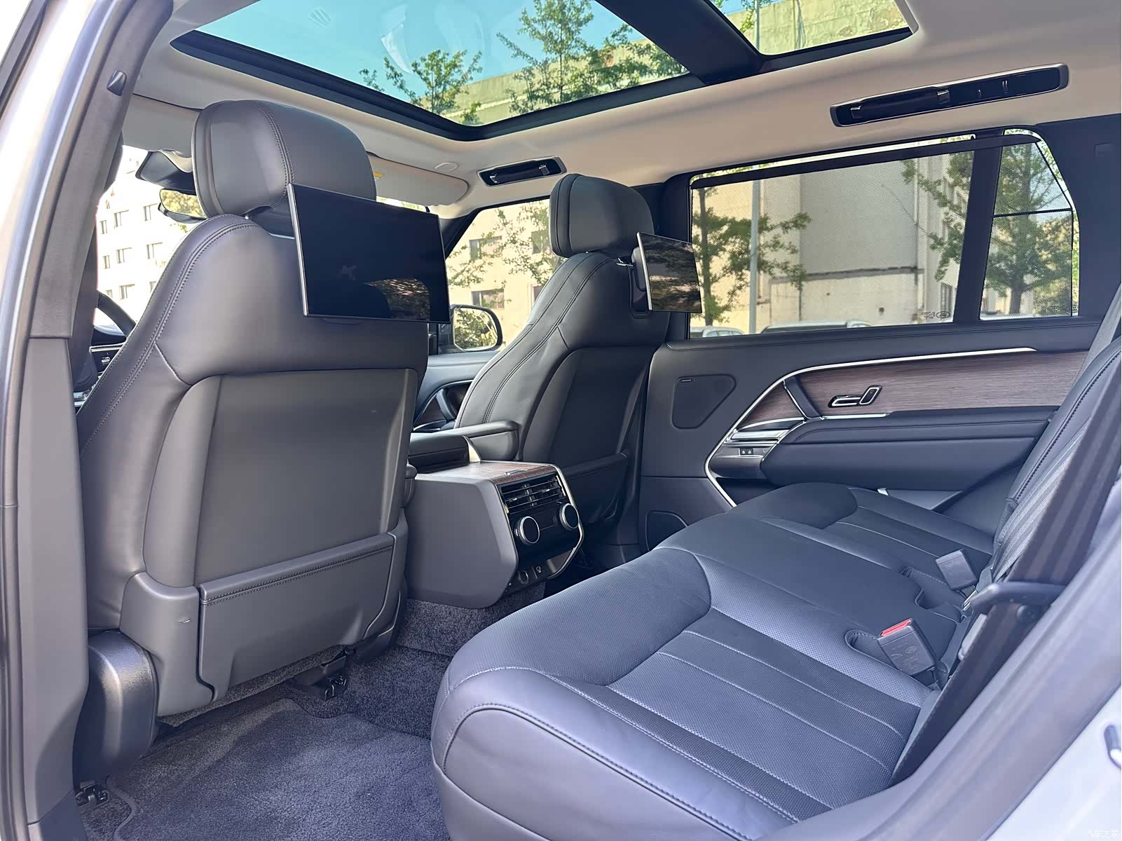 Land Rover Range Rover, 2023 19