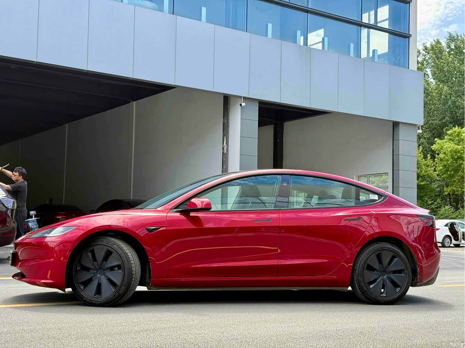 Tesla Model 3, 2025 6