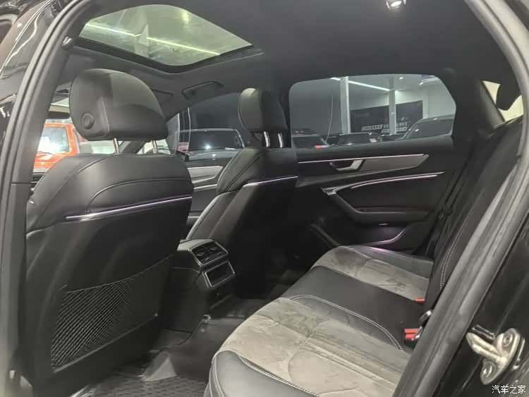 Audi A6L, 2022 4