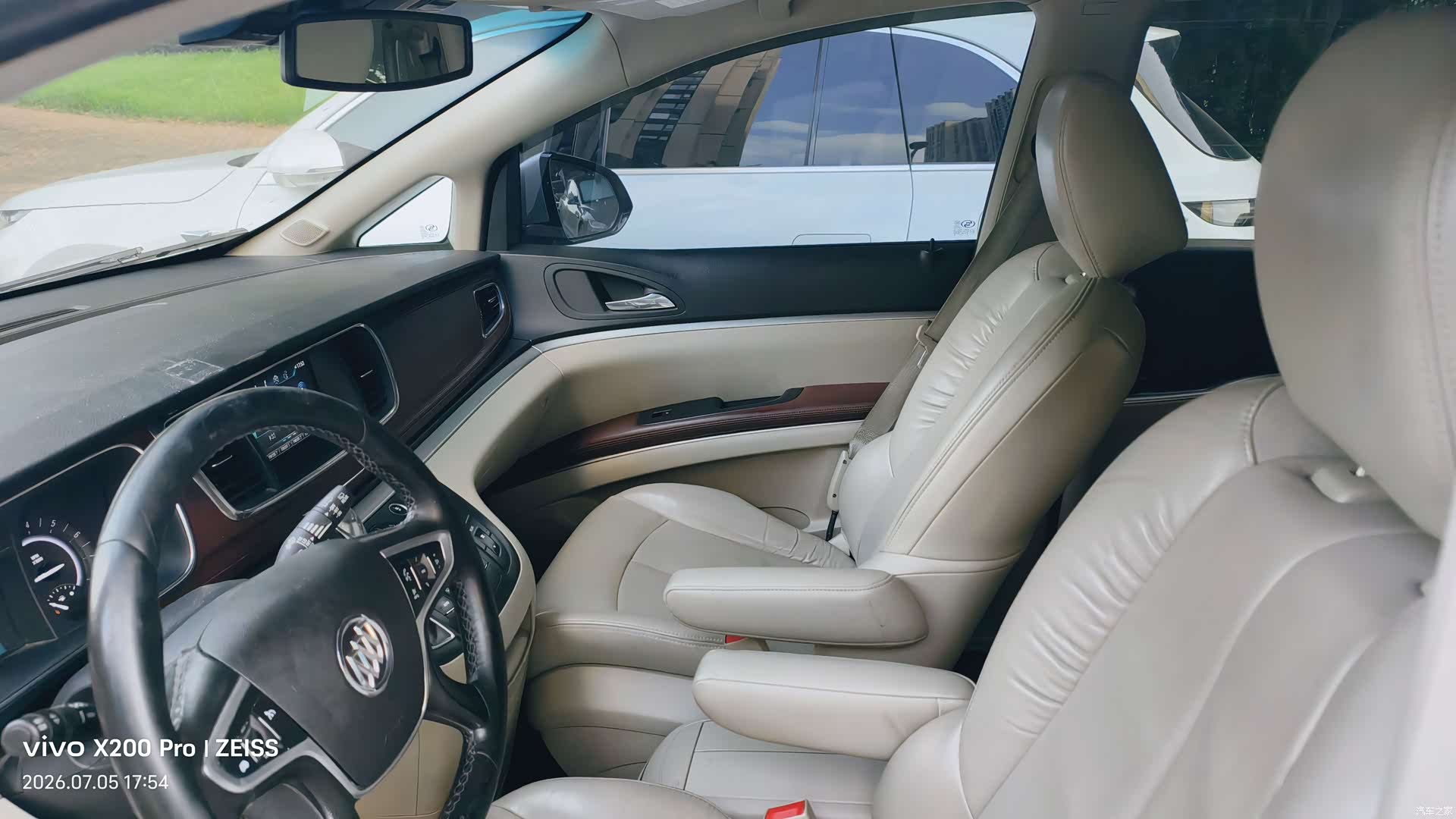 Buick GL8, 2017 9