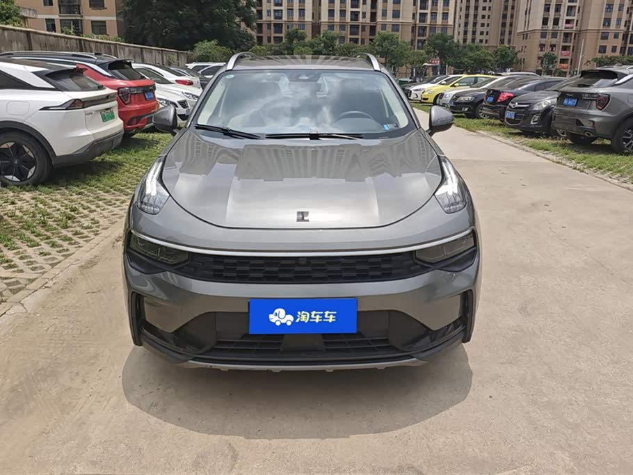 Lynk & Co 01