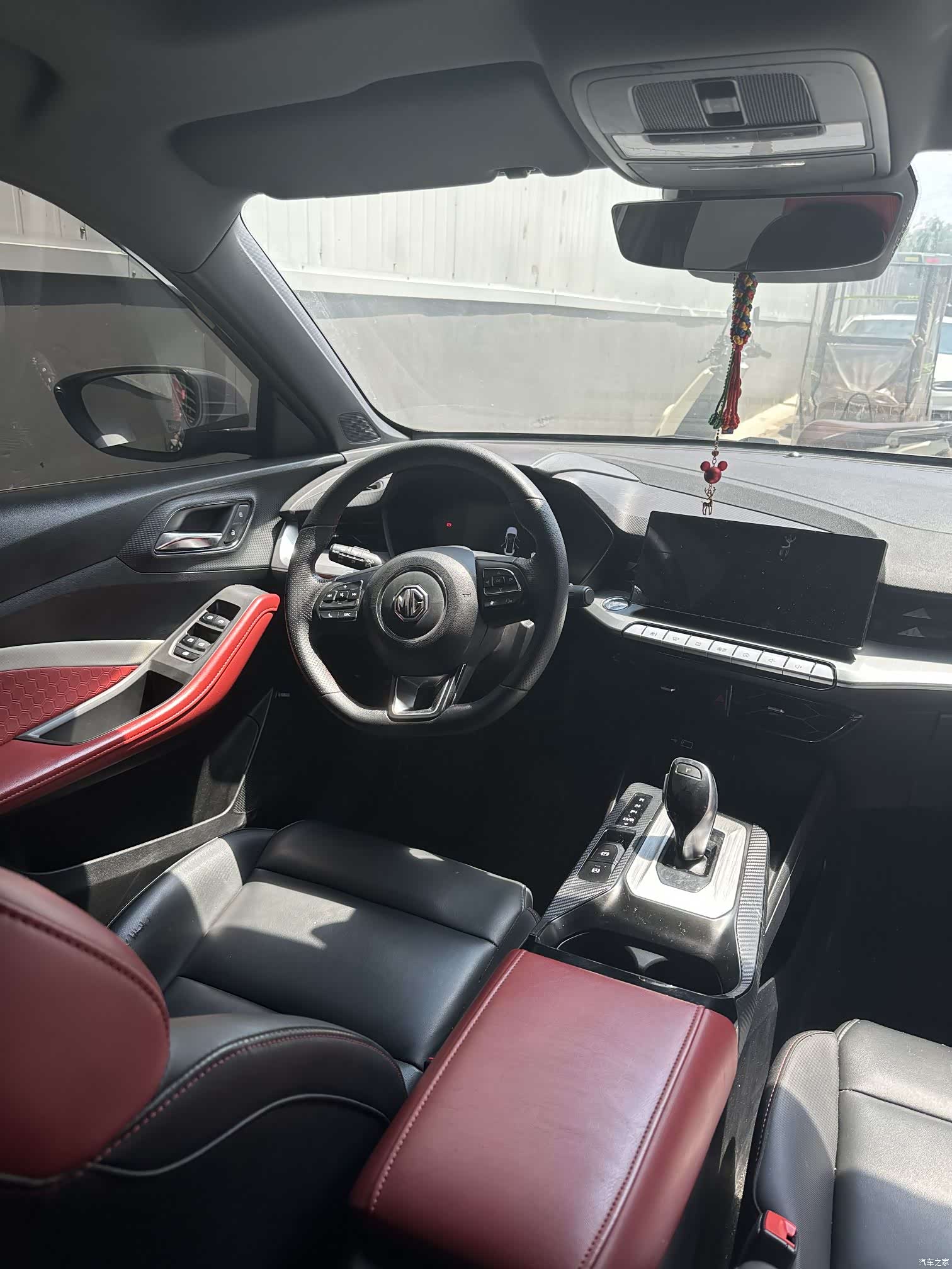 MG MG5, 2023 9