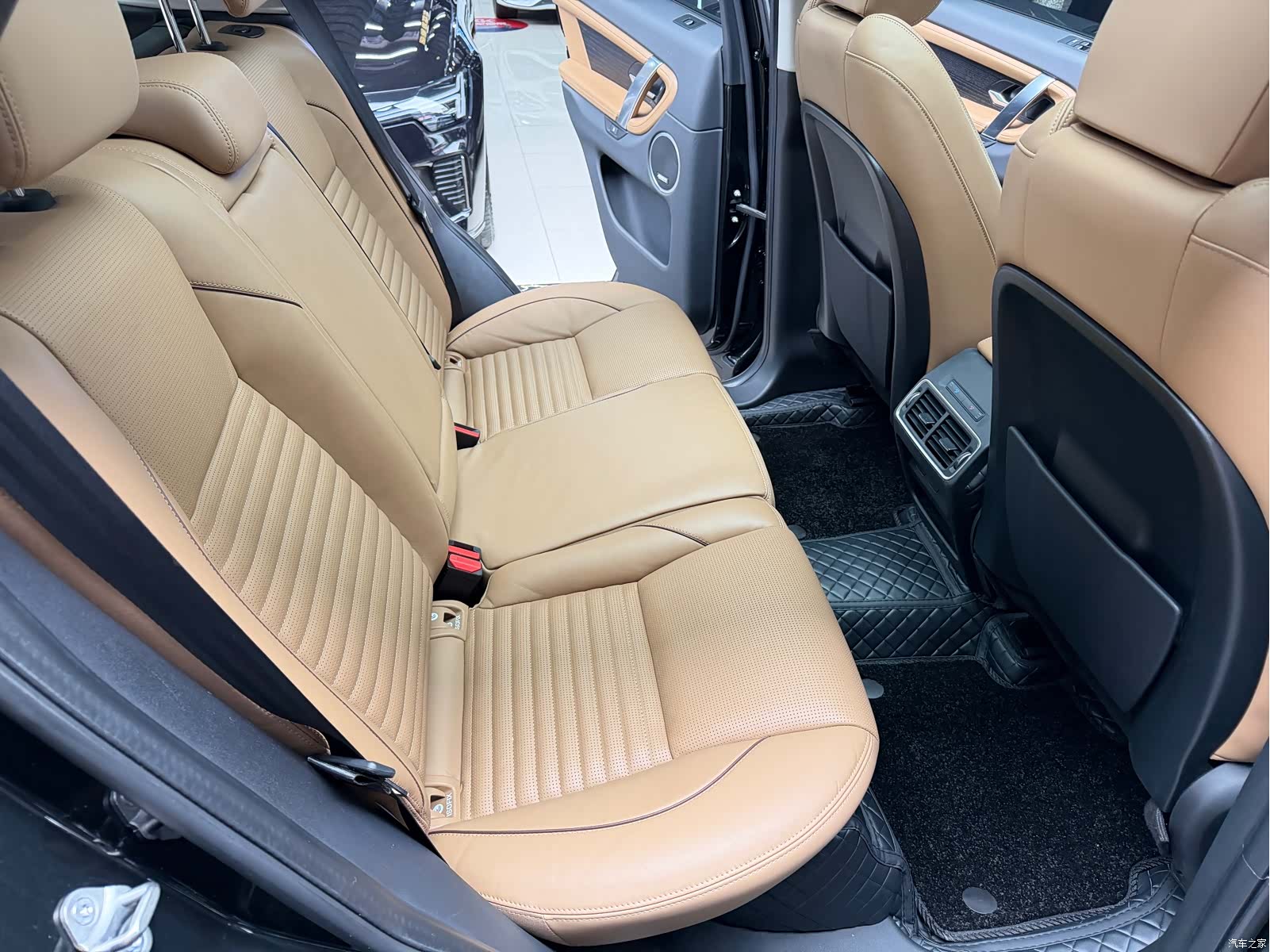 Land Rover Discovery, 2023 22