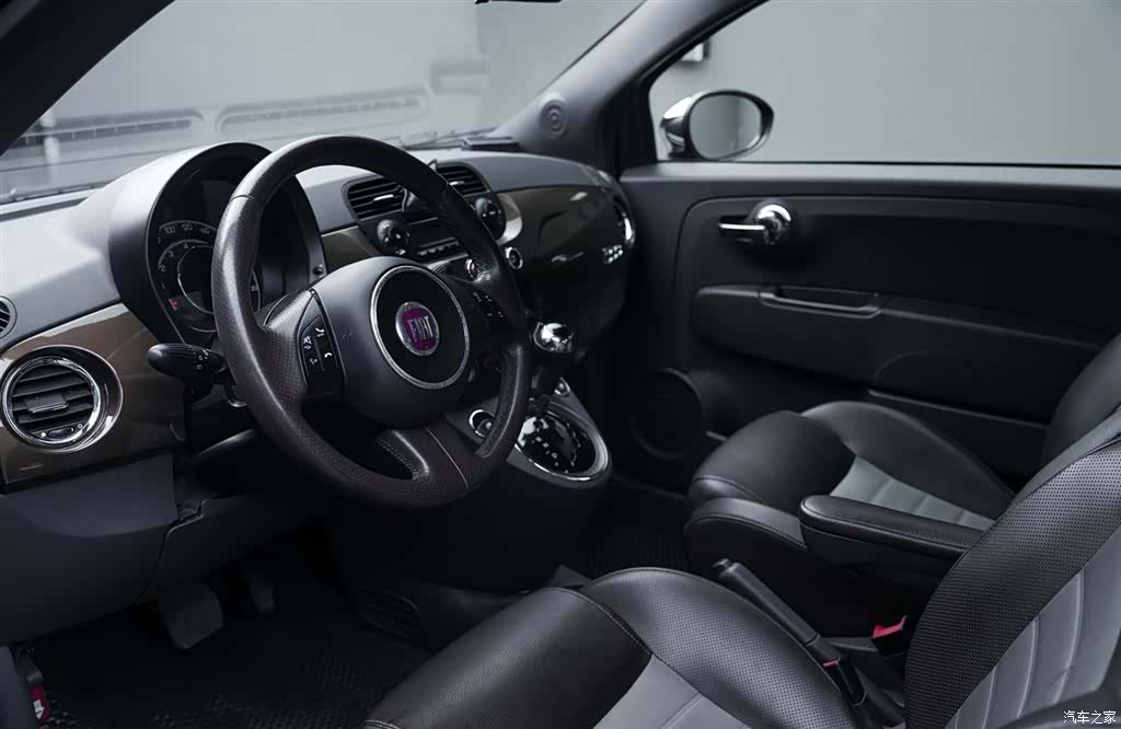 Fiat 500, 2012 15