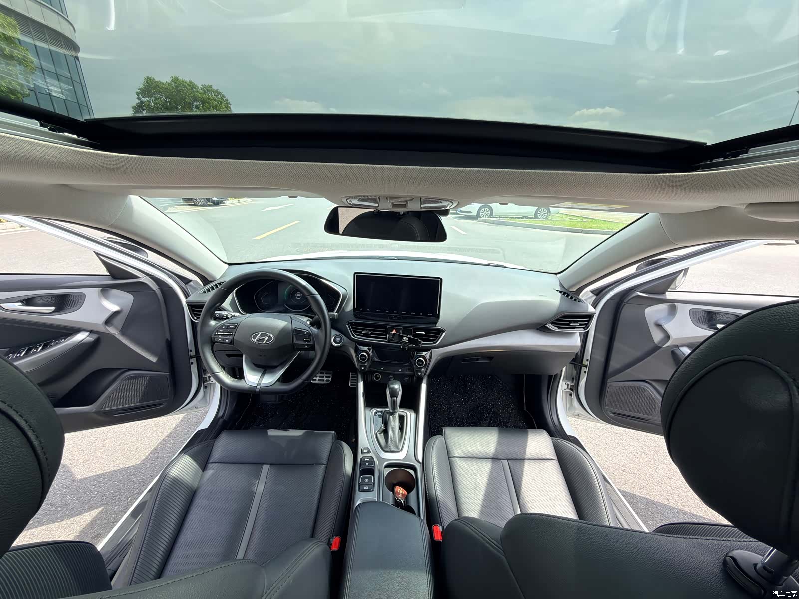 Hyundai Lafesta, 2022 14