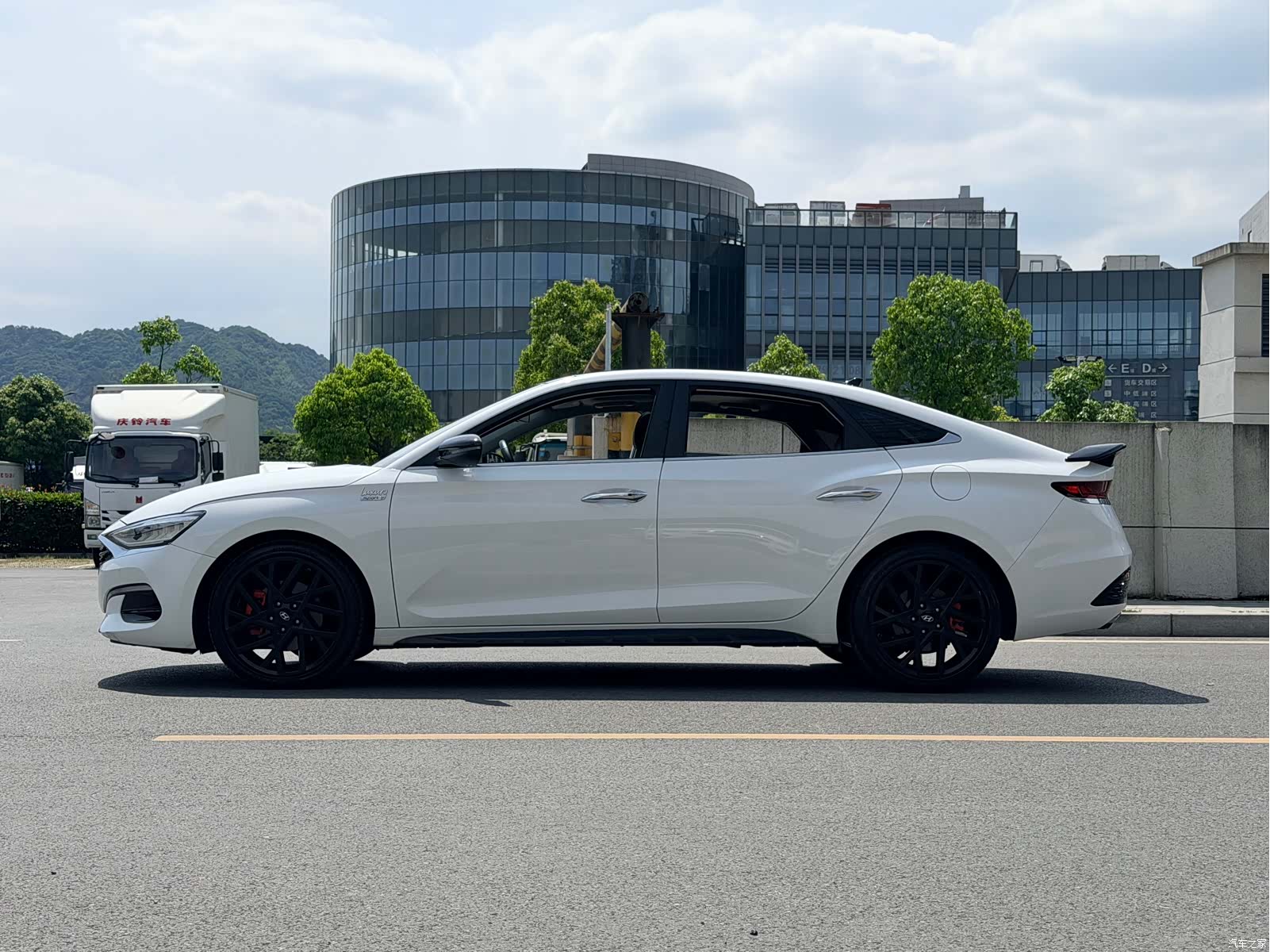 Hyundai Lafesta, 2022 7