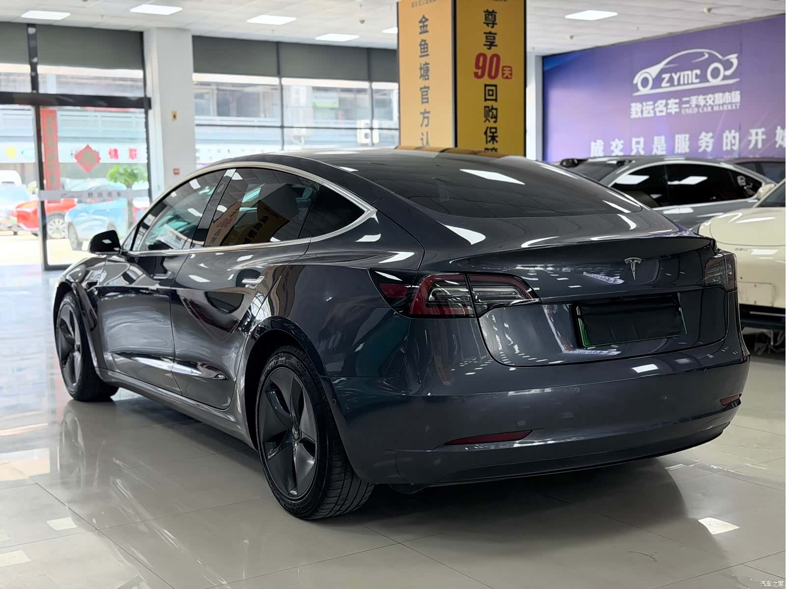 Tesla Model 3, 2021 4