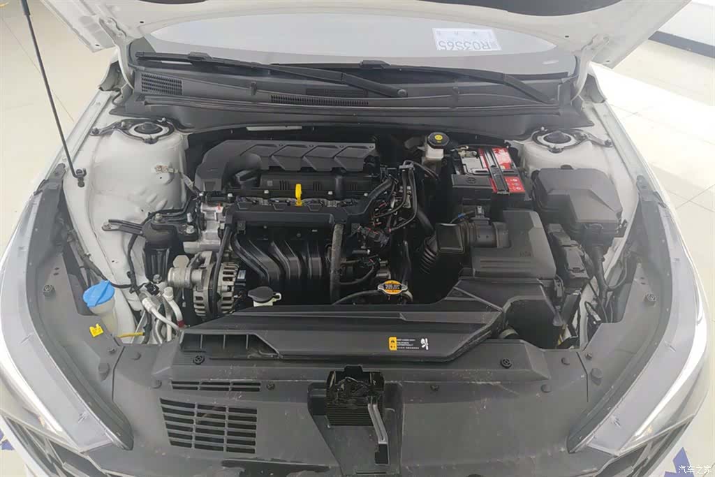 Hyundai Elantra, 2021 10