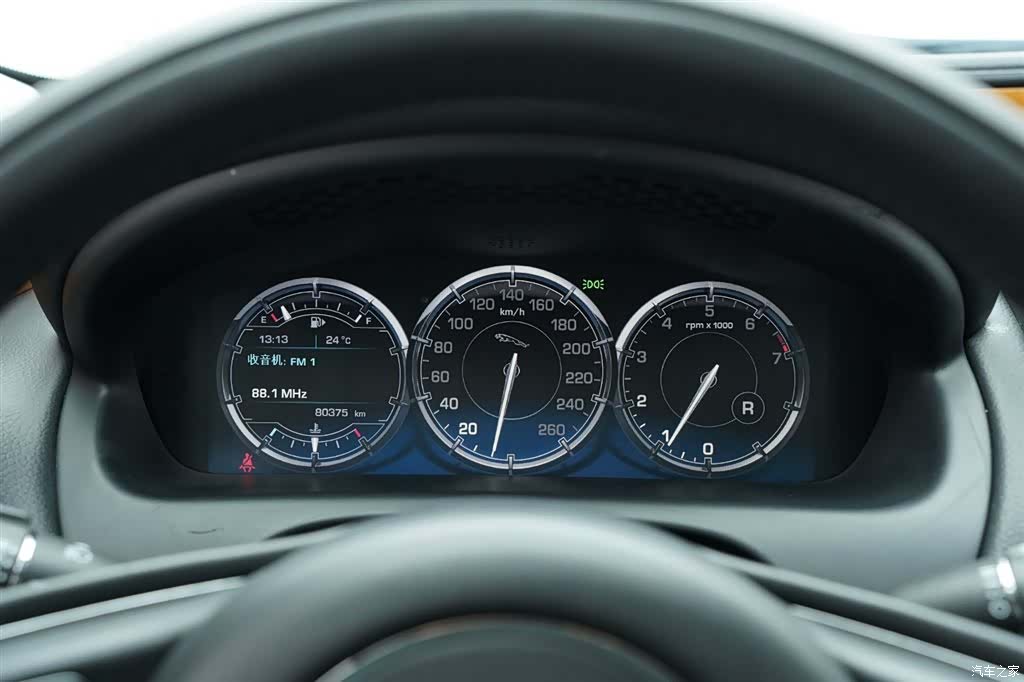 Jaguar XJ, 2013 все фото
