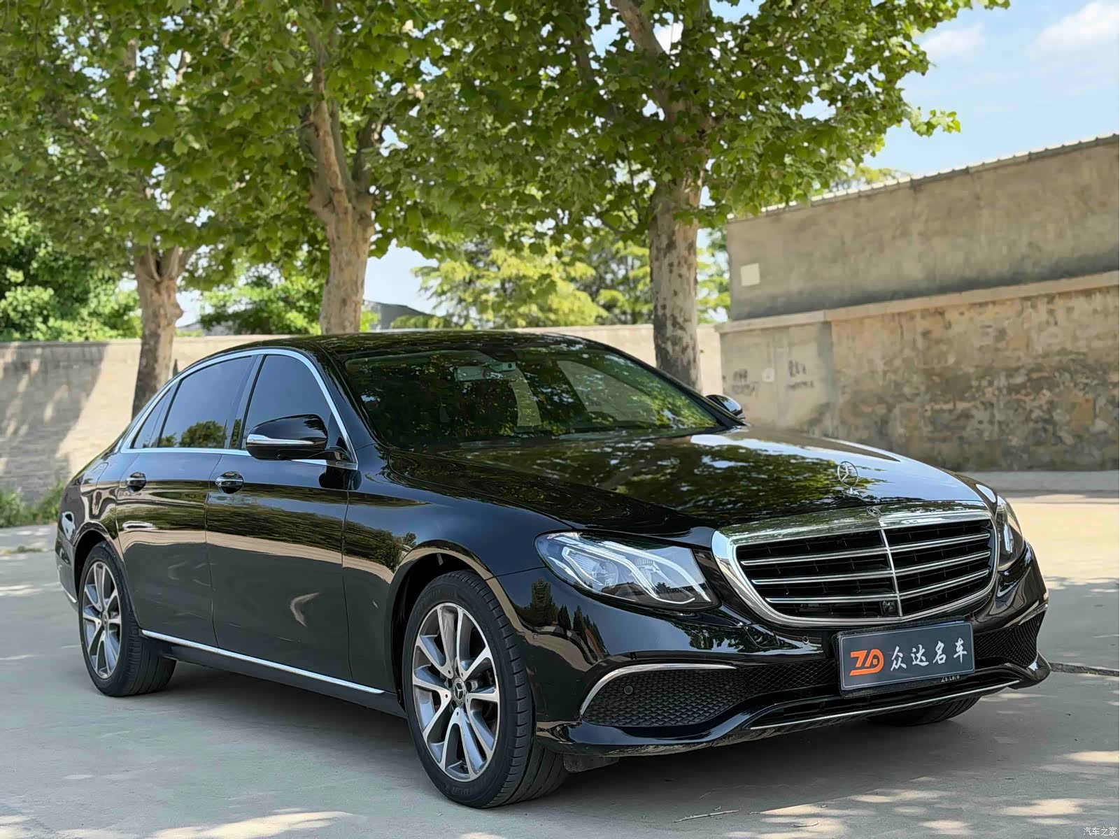 Mercedes-Benz E-Class, 2019 3