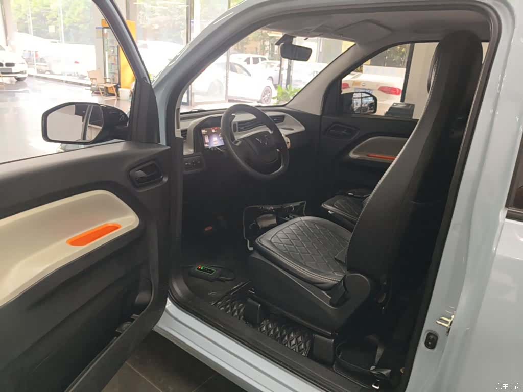 Wuling MINIEV, 2022 16