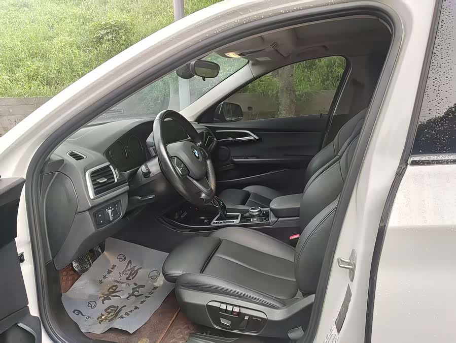 BMW 1 Series 2019, фото 4