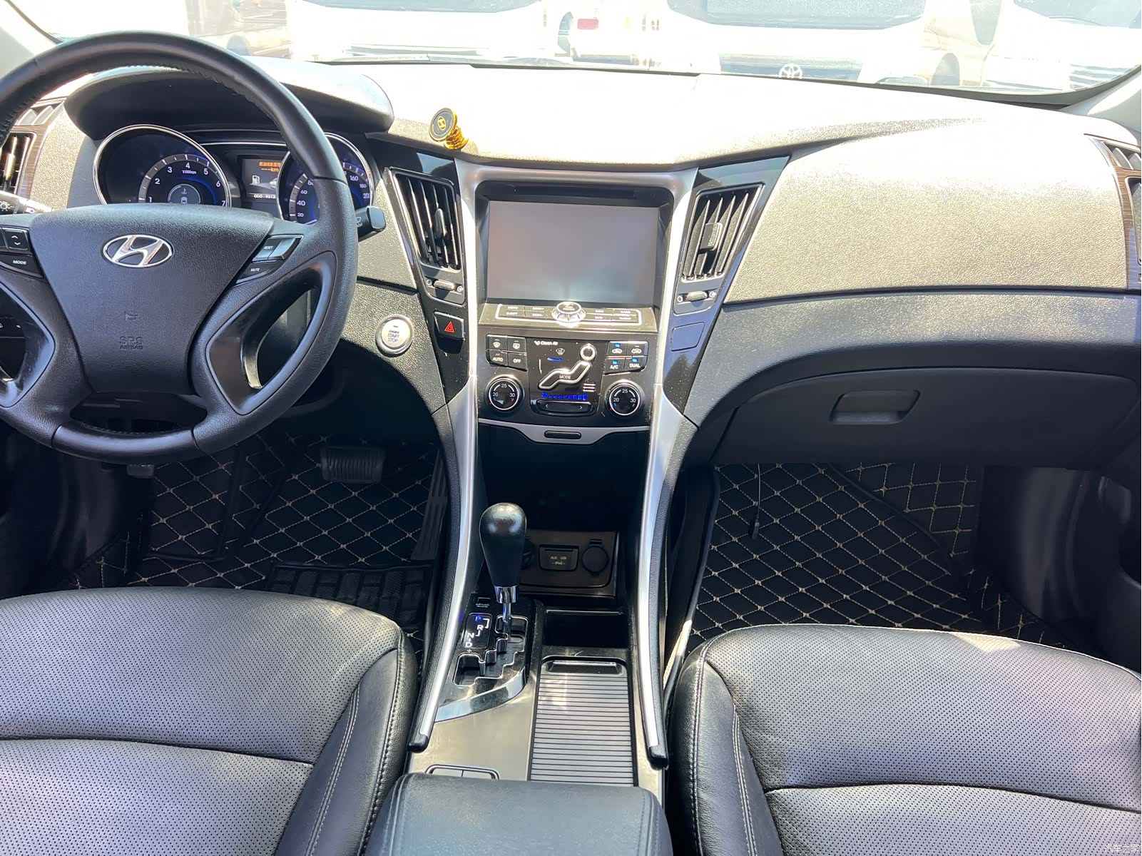 Hyundai Sonata, 2012 17