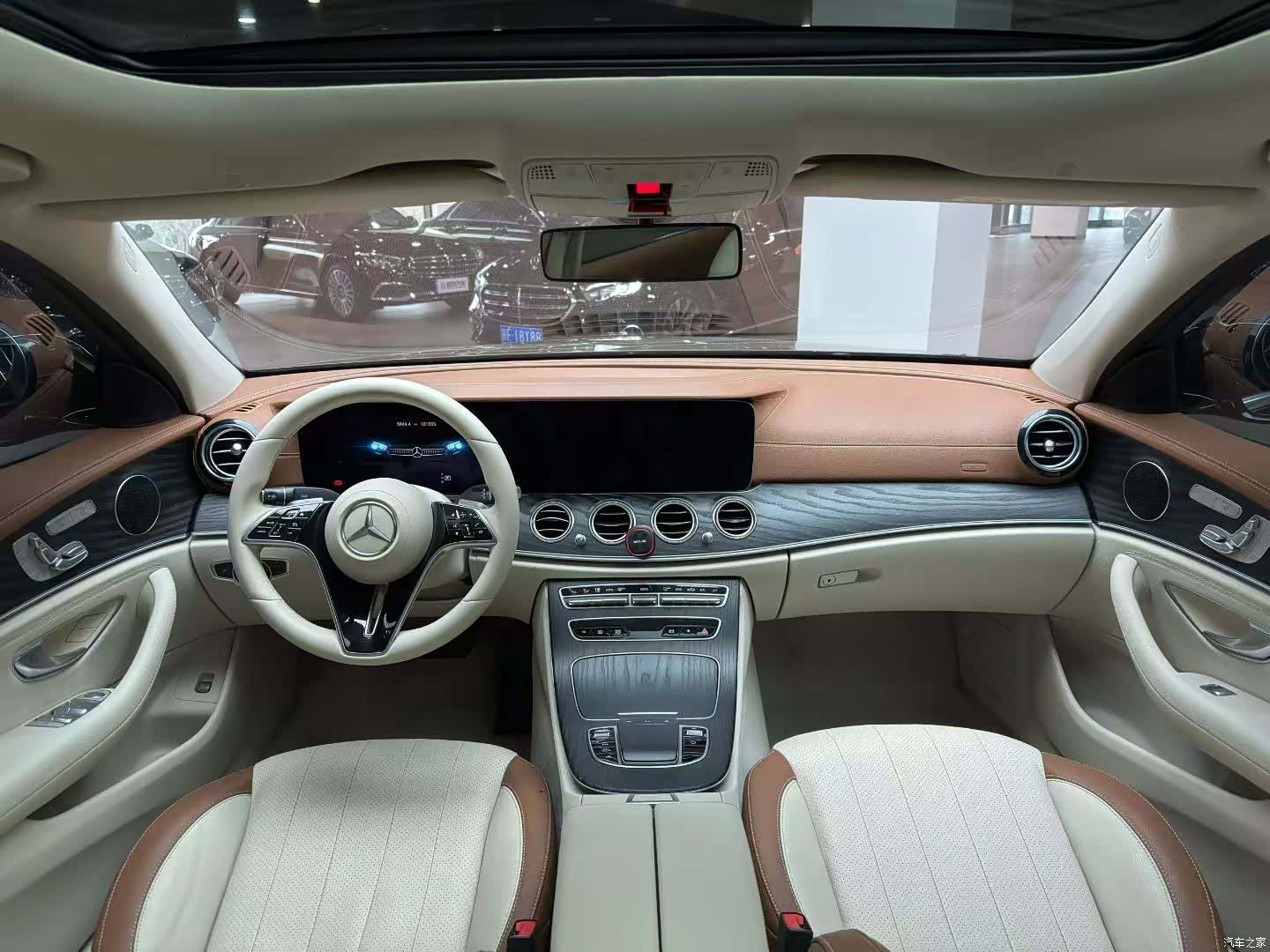 Mercedes-Benz E-Class, 2022 4