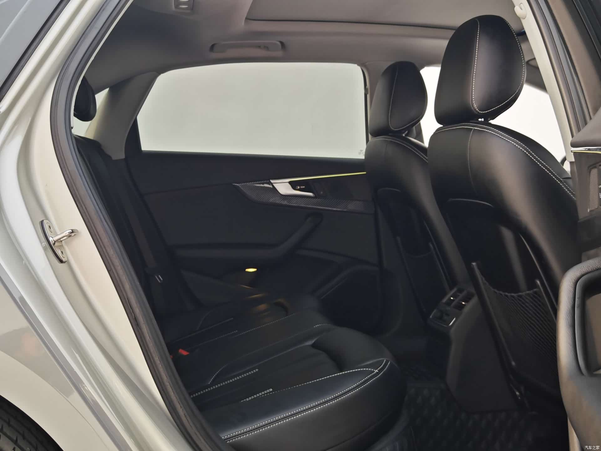Audi A4L, 2017 26
