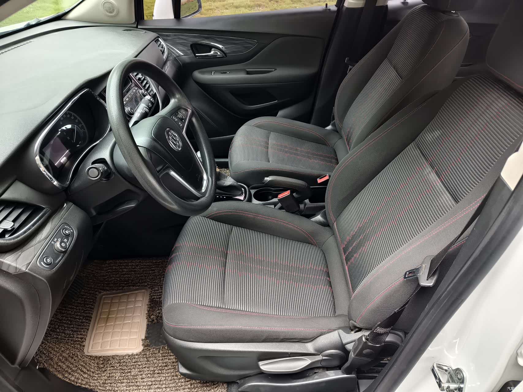 Buick Encore, 2017 3