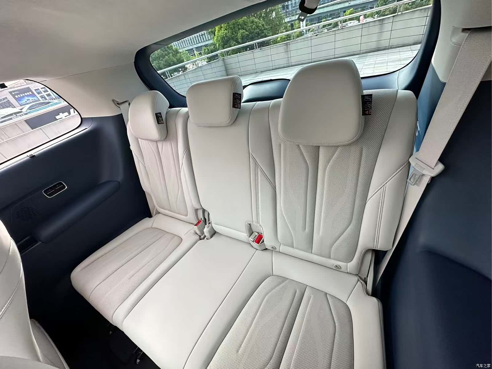 Buick GL8, 2024 9