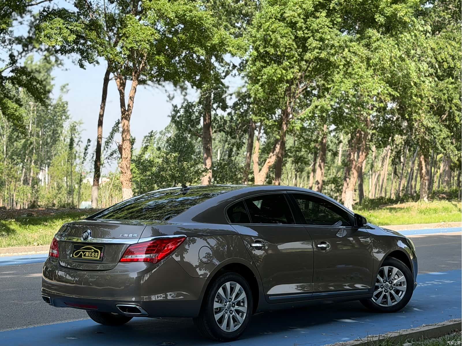 Buick LaCrosse, 2016 все фото