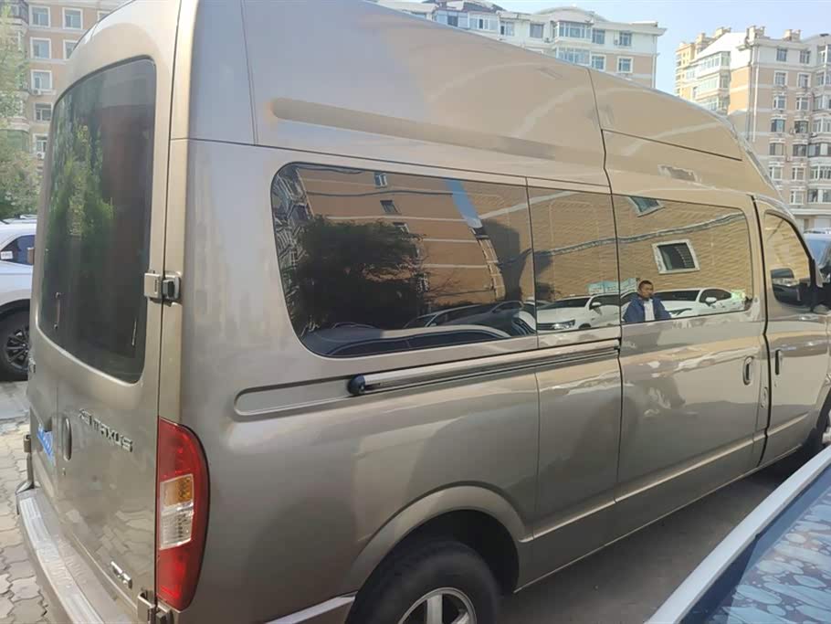 MAXUS Xintu V80