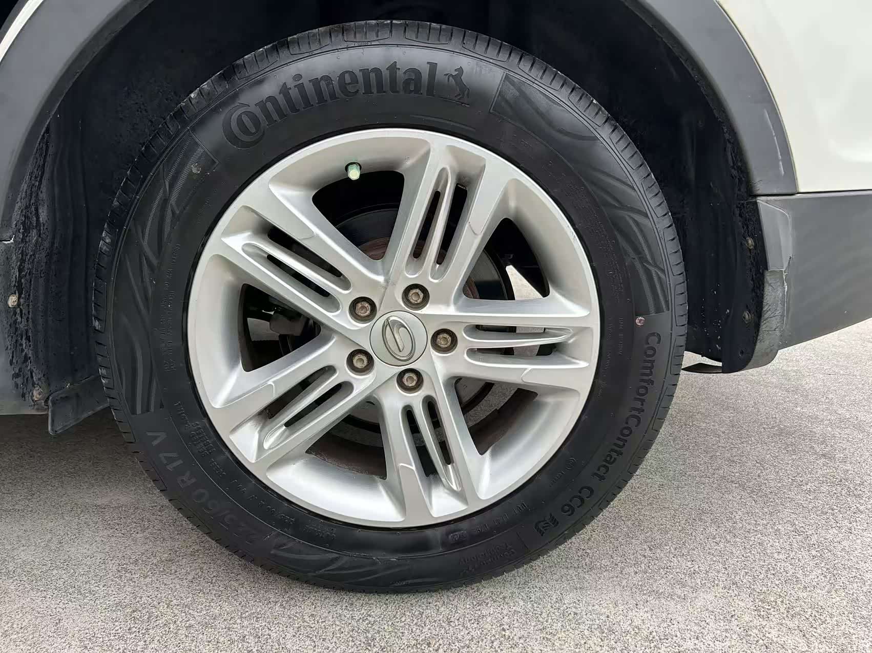 GAC GS5, 2014 17