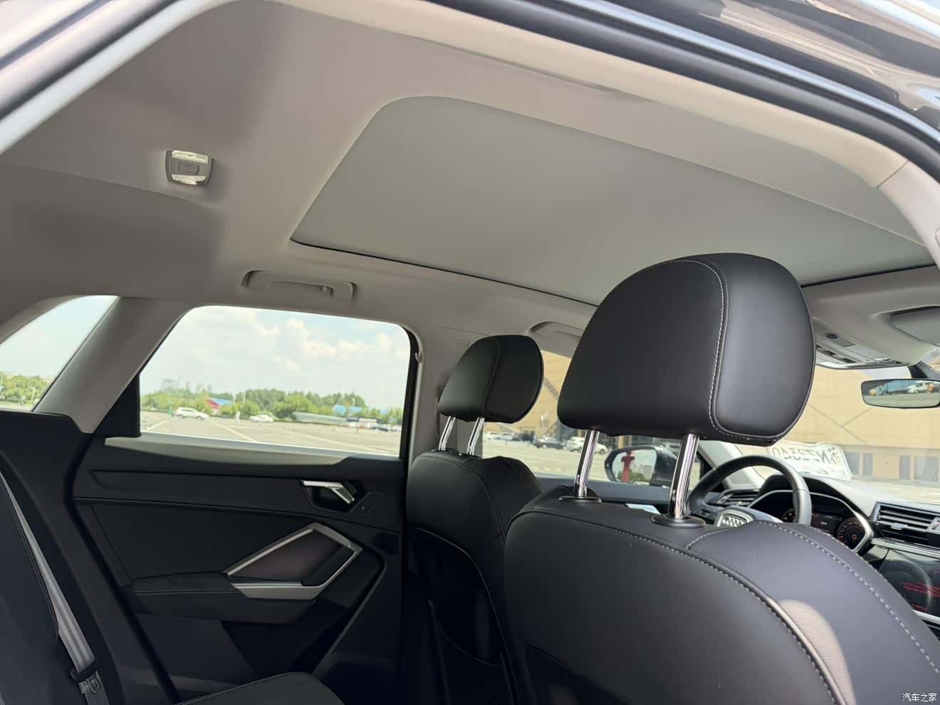 Audi Q3, 2023 13