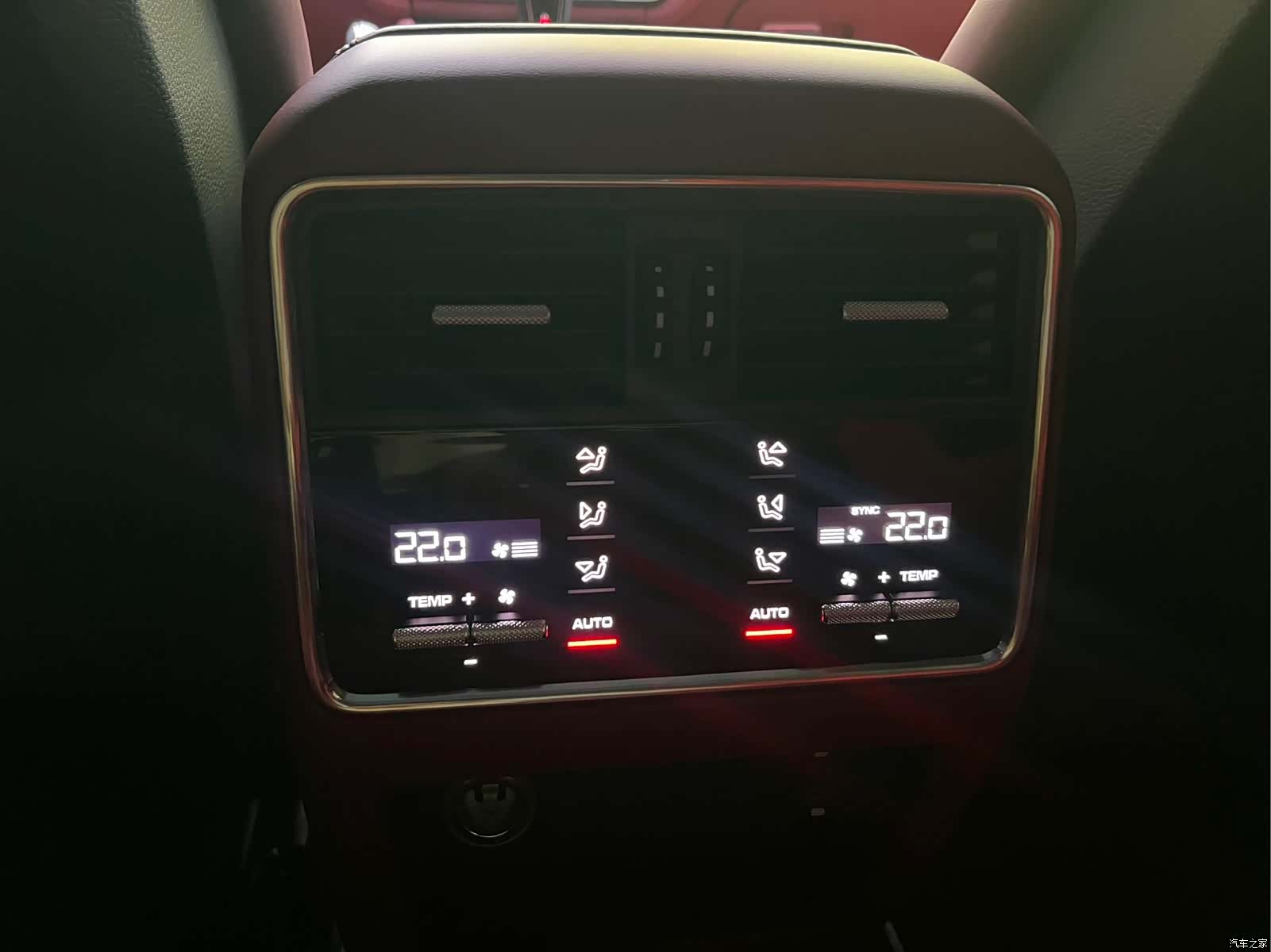 Porsche Cayenne, 2023 11