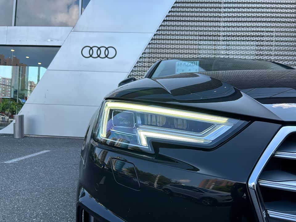 Audi A4L