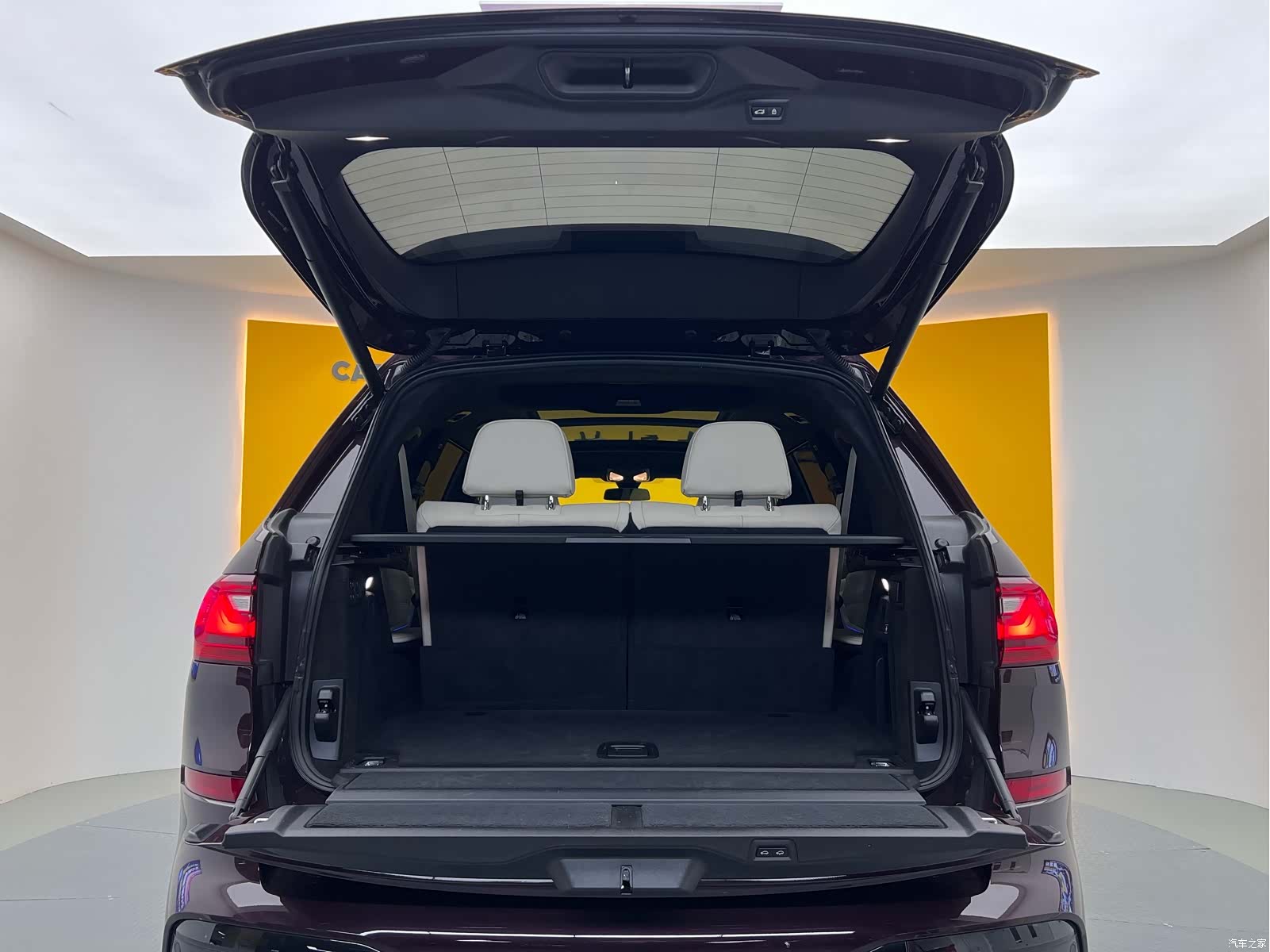 BMW X7, 2021 38
