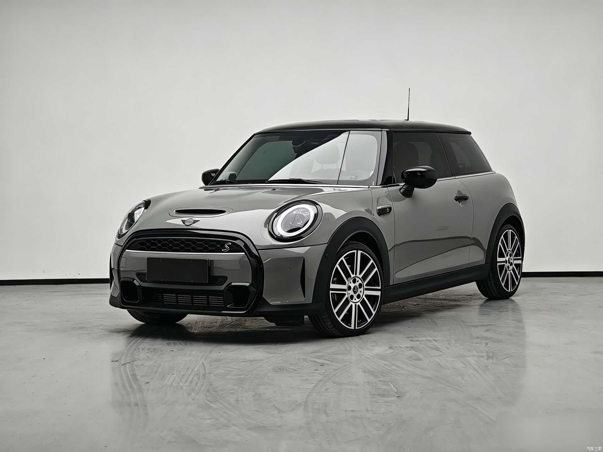 Mini Cooper, 2022 1