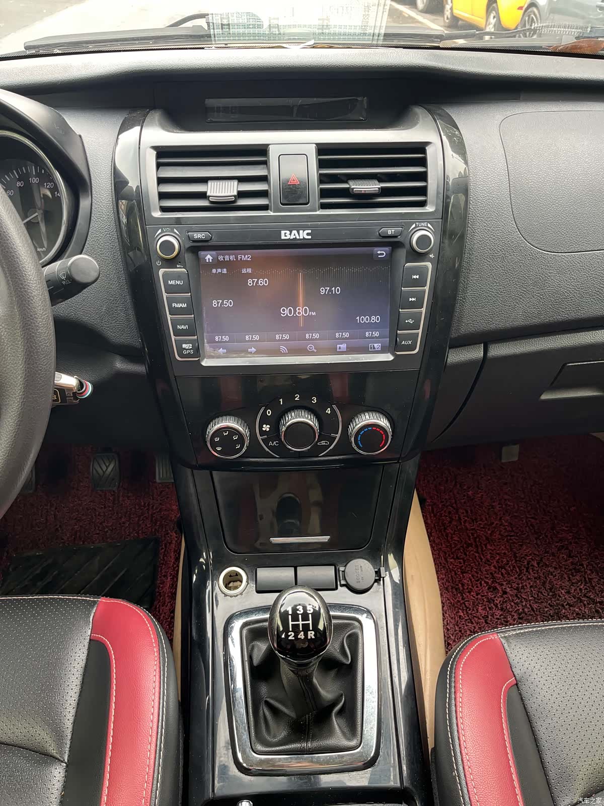 BAIC S3, 2016 13
