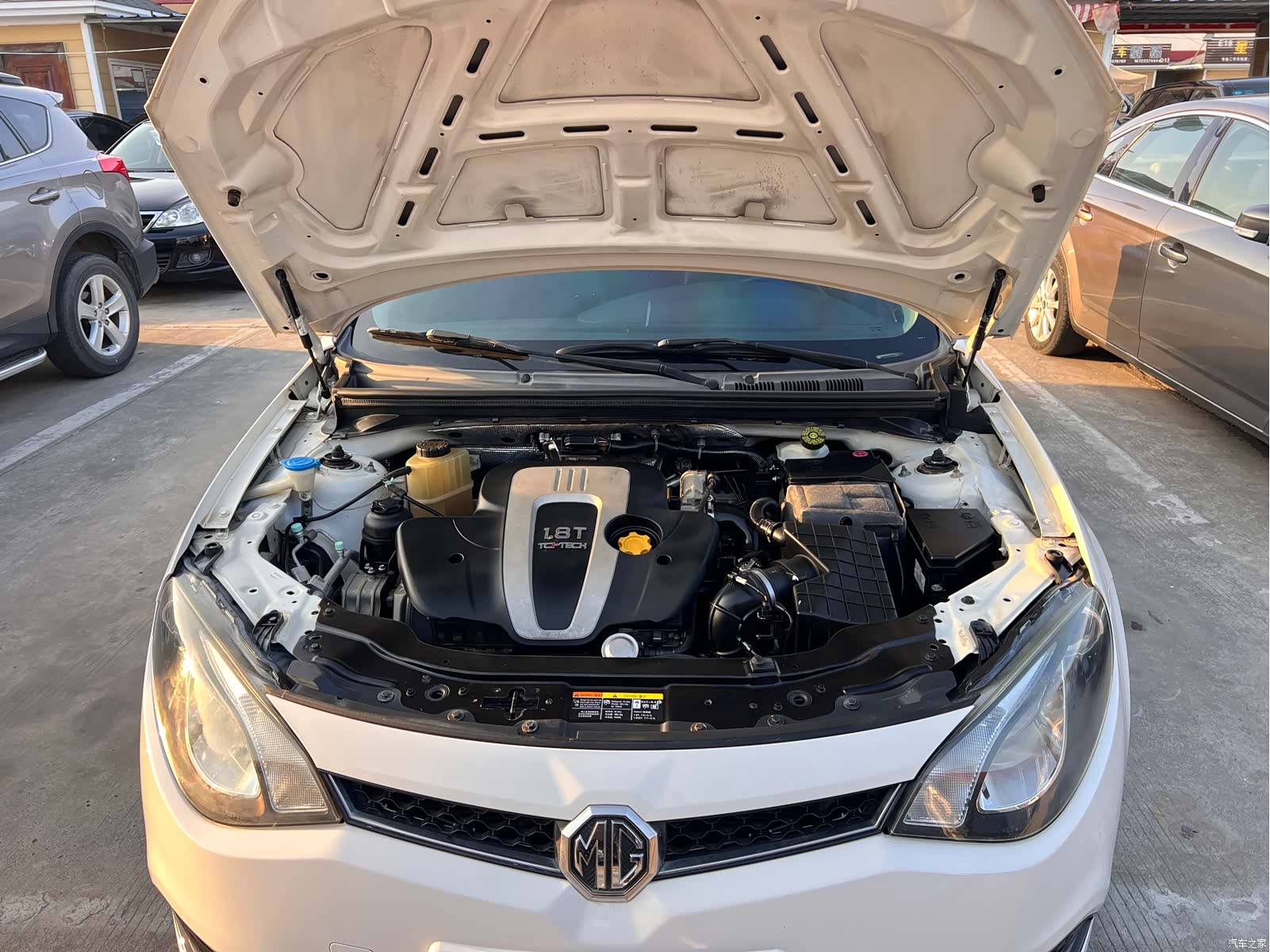 MG MG6, 2015 24