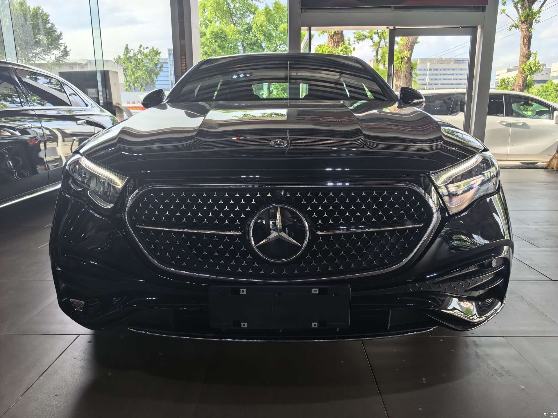 Mercedes-Benz E-Class, 2024 2