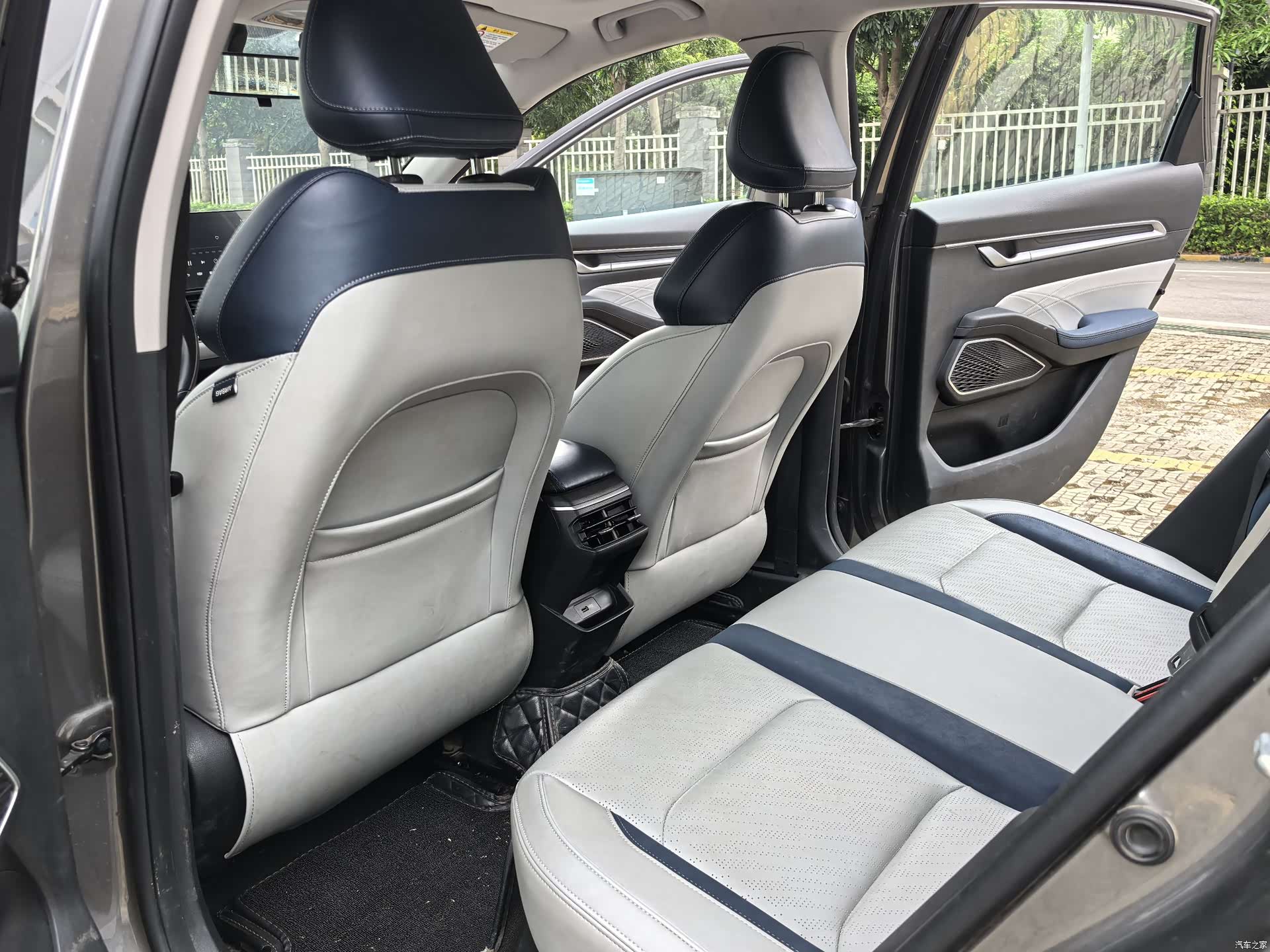 Geely Emgrand, 2021 12