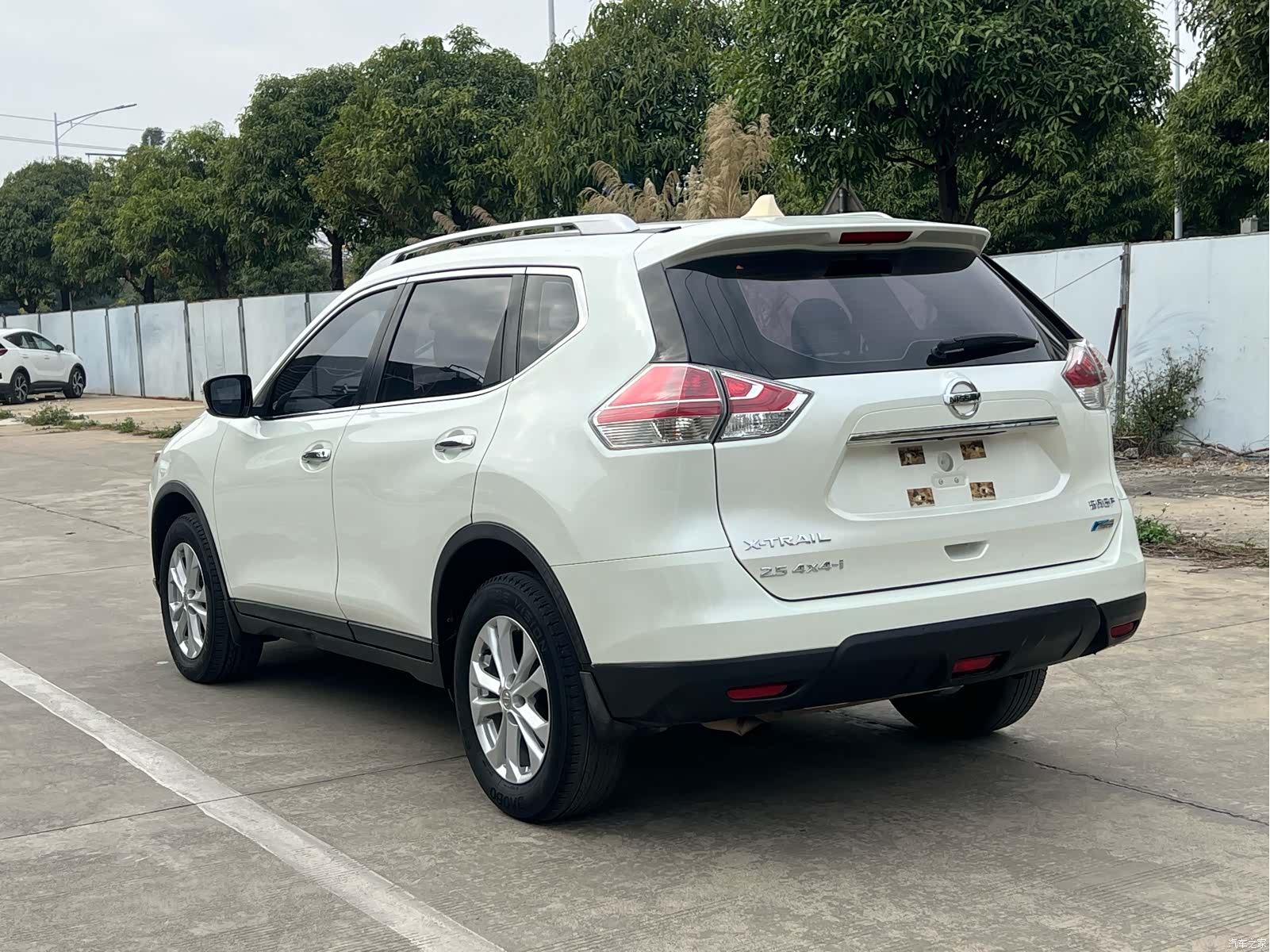 Nissan X-Trail, 2016 все фото