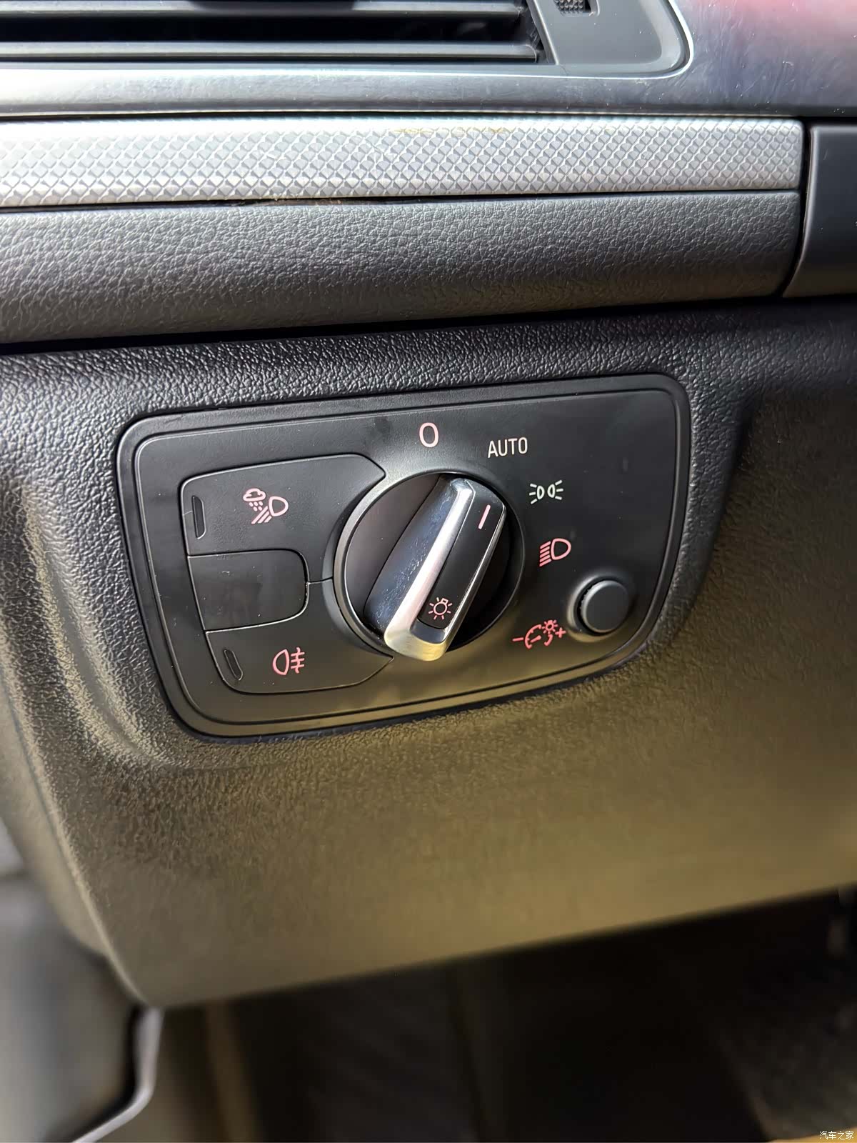 Audi A6L, 2014 13