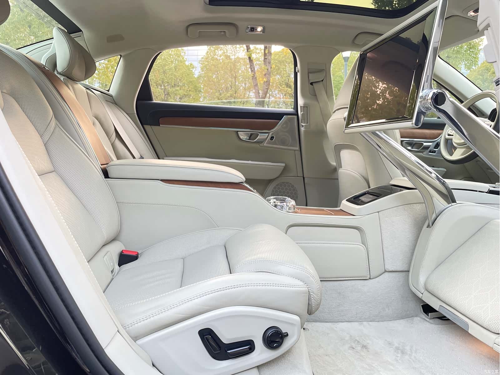 Volvo S90, 2018 15