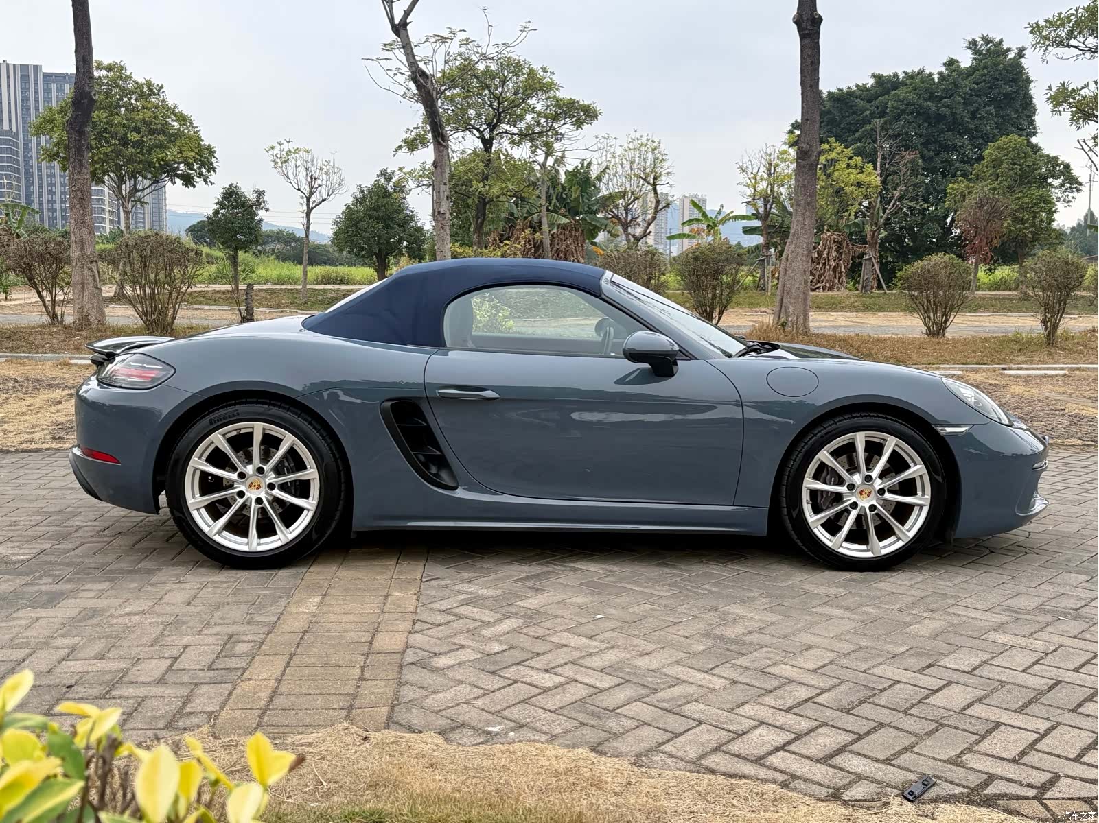 Porsche Boxster, 2016 17