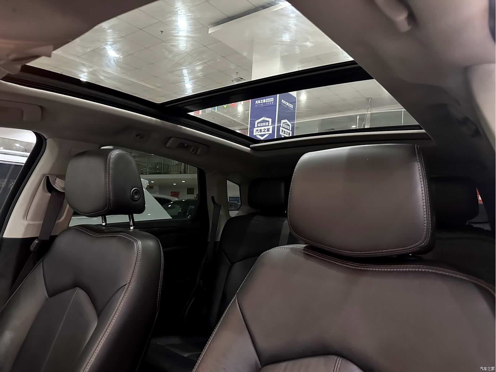 Cadillac SRX, 2014 8